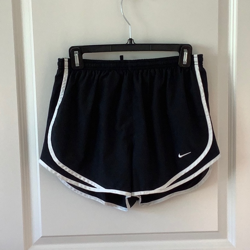 Nike Women’s Tempo Running Shorts, Black, Size M